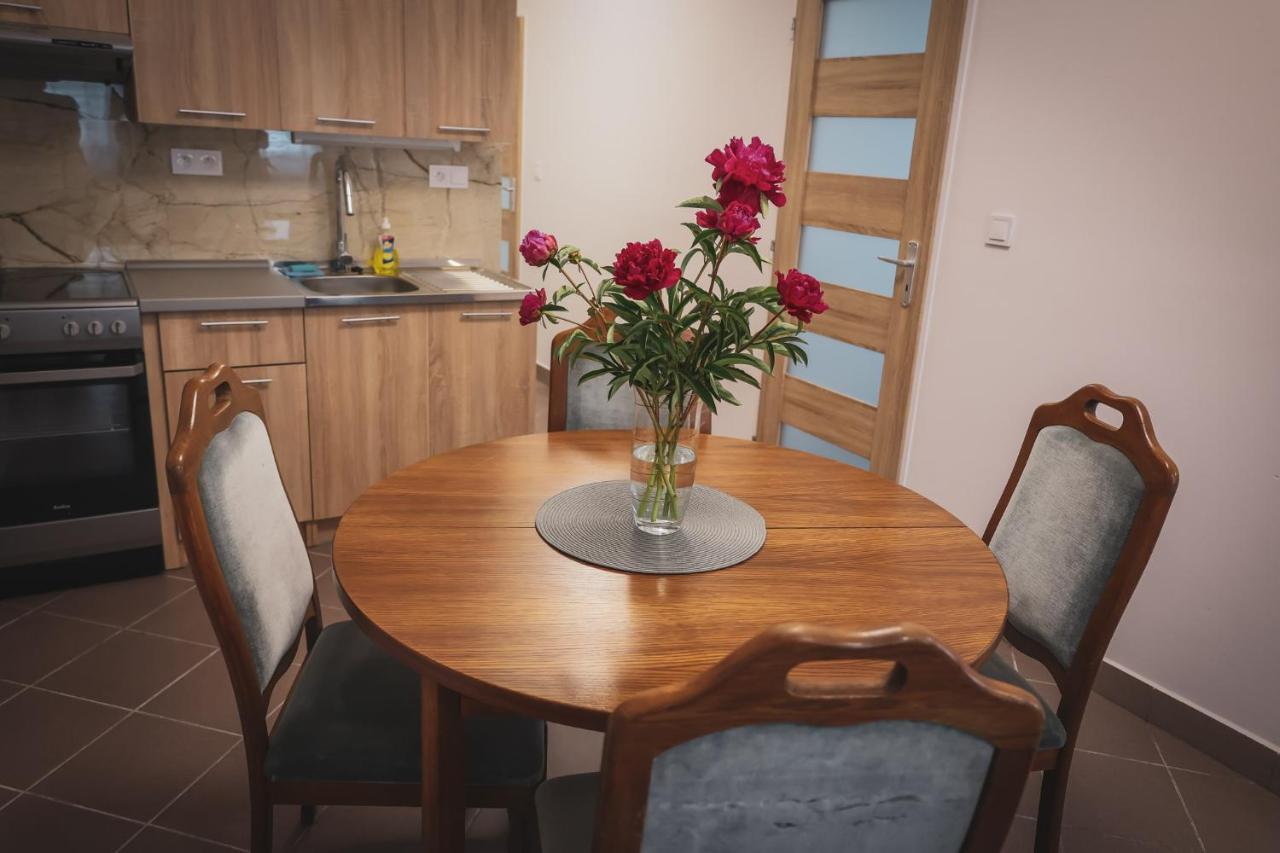 Hotel Apartment Faraon Rumburk Luaran gambar
