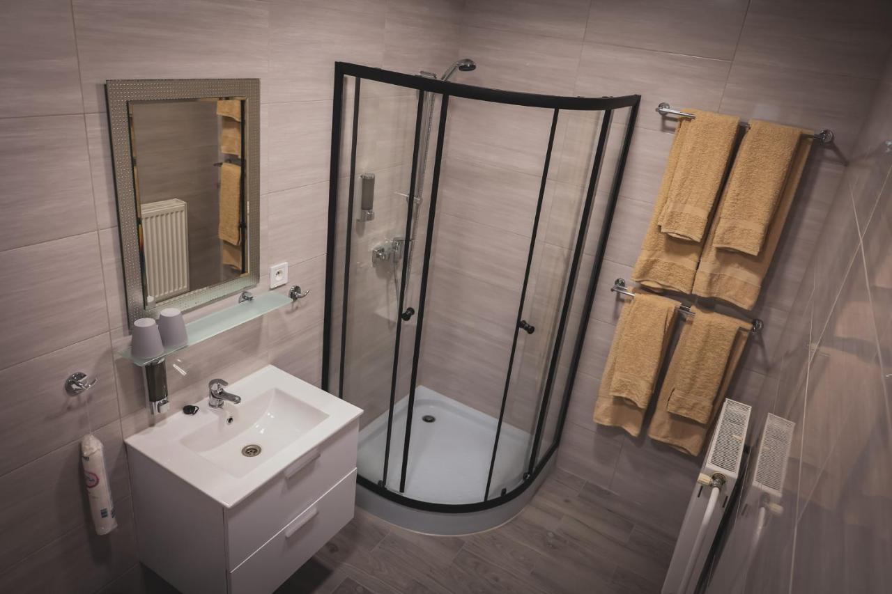 Hotel Apartment Faraon Rumburk Luaran gambar