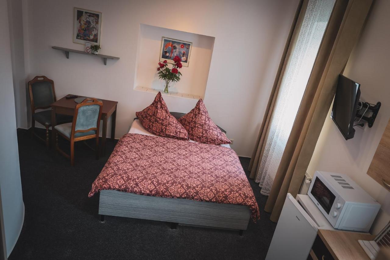 Hotel Apartment Faraon Rumburk Luaran gambar