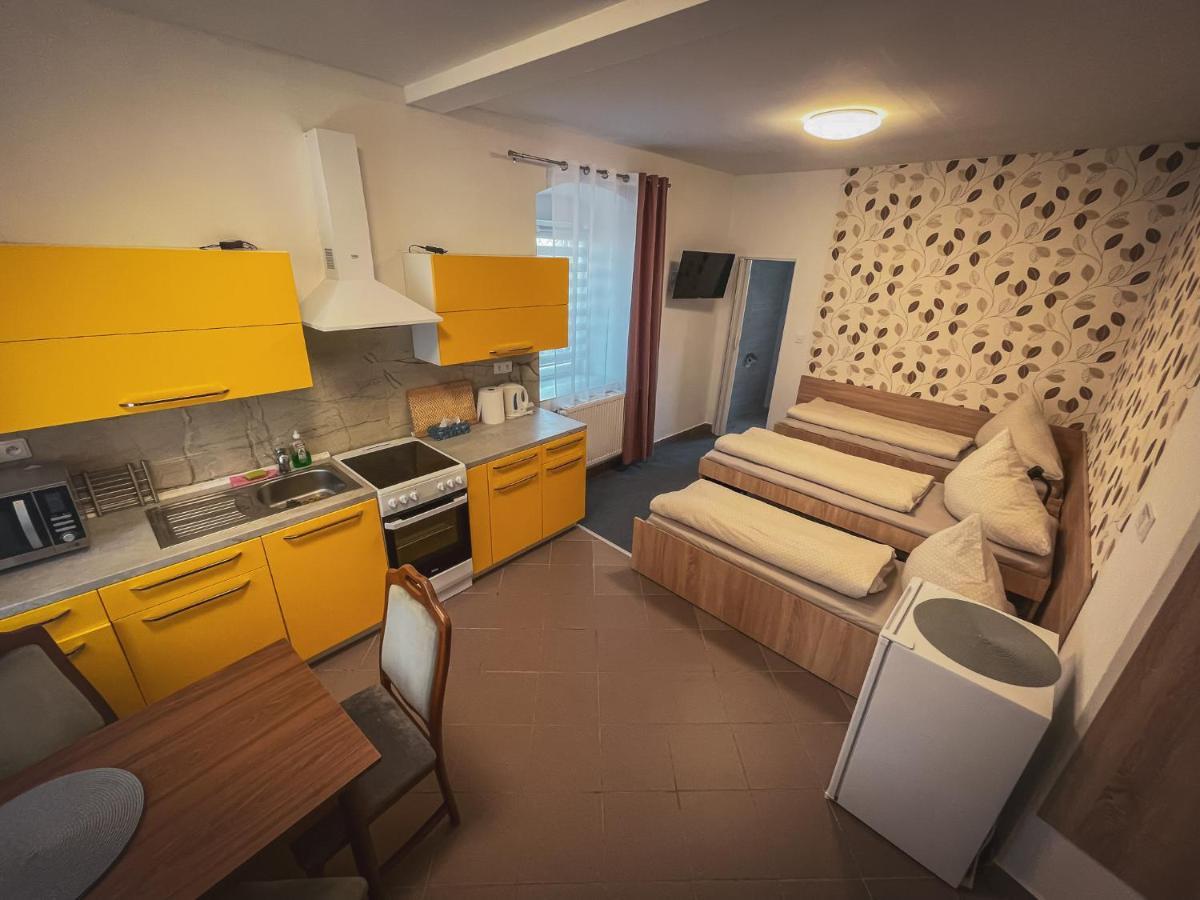 Hotel Apartment Faraon Rumburk Luaran gambar